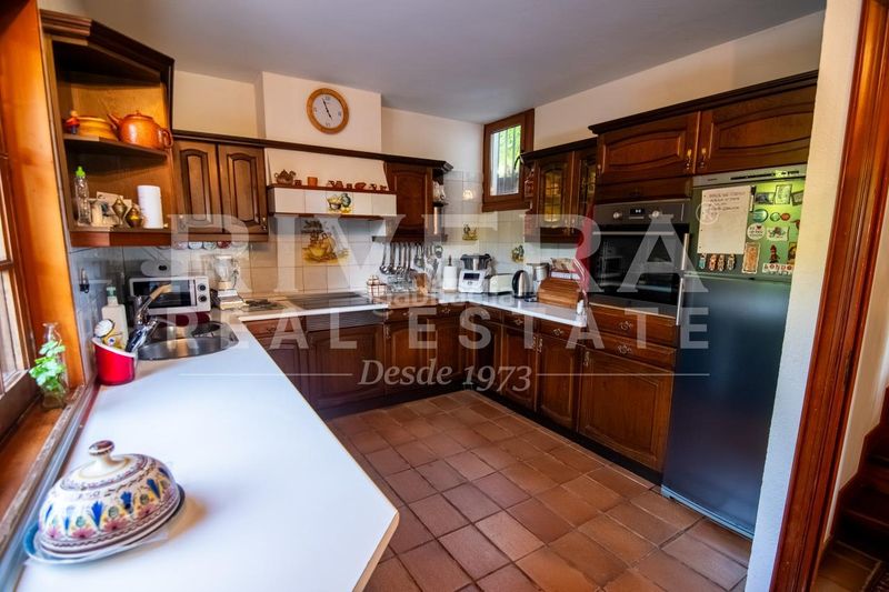 Foto 419bf8ad-9467-46b4-95ee-d2cbd7103ad1. Chalet en Valadares - Beade Vigo