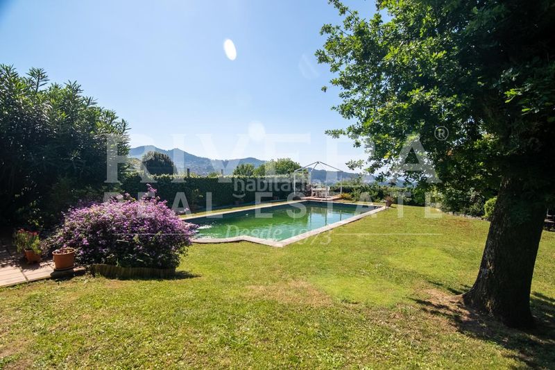 Foto f8c4fe71-0883-4670-99ce-f9a7f97377f4. Chalet en Valadares - Beade Vigo