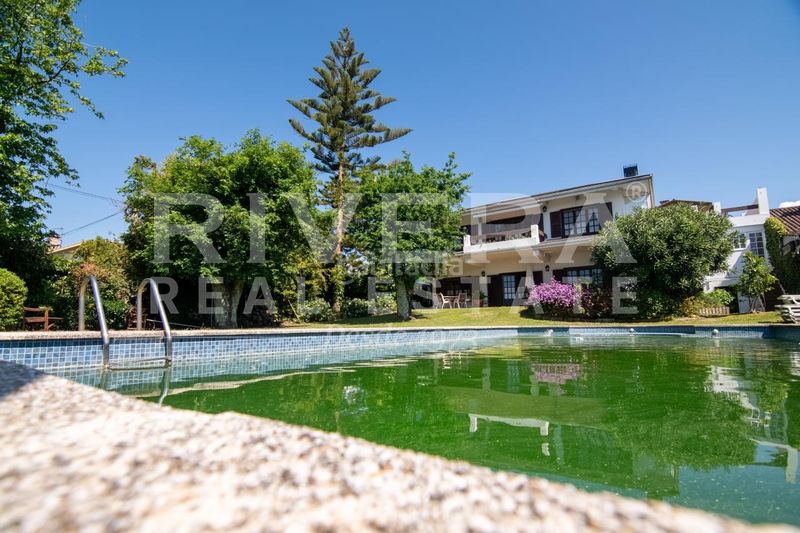 Foto 3562ba12-50f3-4d52-a7ae-23870b9b423e. Xalet amb calefacció aparcament piscina a Valadares - Beade Vigo