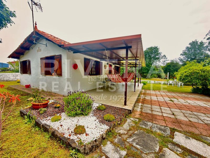 Foto d6f73e86-bffa-4e17-98bf-66a678a1e3e7. Casa amb aparcament a Tomiño