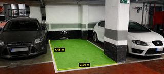 Aparcament cotxe a Calle Marina 265