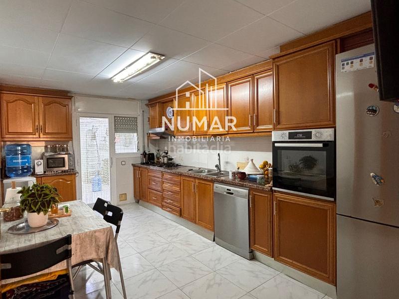 Foto a2f8bacc-fb75-449d-9b91-62e090825c3f. Casa adossada amb calefacció a Camí de la Serra Mataró