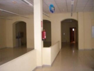 Local Comercial en Calle Italia