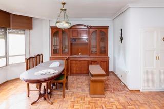 Appartement  Avenida reyes católicos