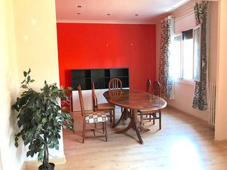 Pis  Carrer ciutat de fraga. Piso recien reformado de 4 habitaciones en pleno centro.