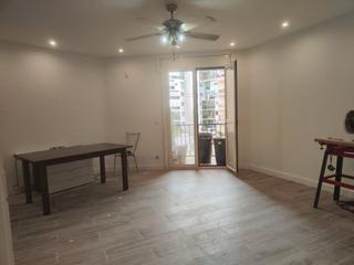 Location Appartement  Avinguda de pius xii. Piso  de alquiler para estudiantes recien reformado.