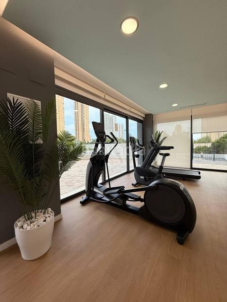 Foto 0dc92861-ad26-4a21-9a94-fa3d64cf50d7. Apartamento s con vistas al mar y al campo de golf en Benidorm