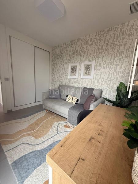 Foto 84fa6901-c60f-420c-aabc-f8dc3930e4e8. Apartamento s con vistas al mar y al campo de golf en Benidorm