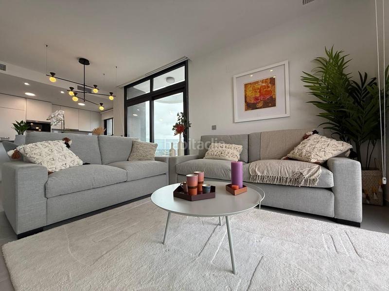Foto ddfb48b8-abaf-402d-b03b-4b4ed5d7d776. Apartamento s con vistas al mar y al campo de golf en Benidorm