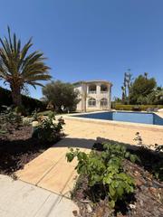 Xalet en Zona Carrefour - Urbanizaciones. Villa familiar en la zona de el chaparral, torrevieja