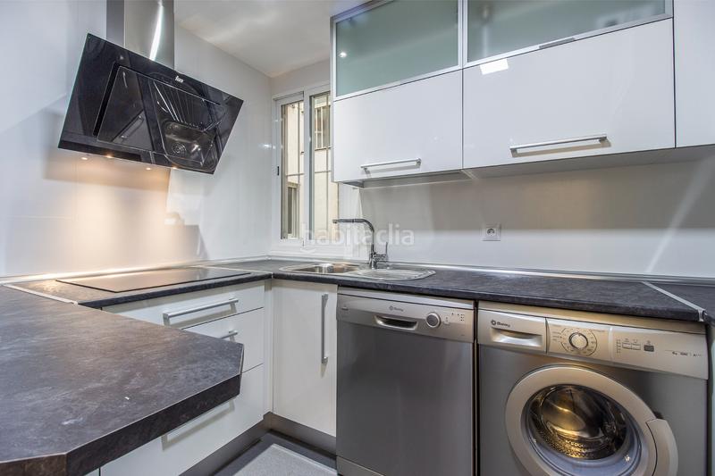 Foto 02b124d1-f115-4de1-9047-e0cd63f7ab20. Alquiler piso alegre y luminoso aptto. ext., planta 3ª, céntrico, 3 dorm. , 2 aseos, terraza, amueblado, cocina completa; servicio de portería en Madrid