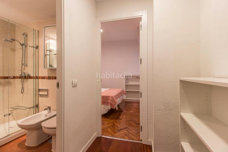 Foto 6c028641-01c6-418c-b52a-8a06375be0b0. Alquiler piso alegre y luminoso aptto. ext., planta 3ª, céntrico, 3 dorm. , 2 aseos, terraza, amueblado, cocina completa; servicio de portería en Madrid