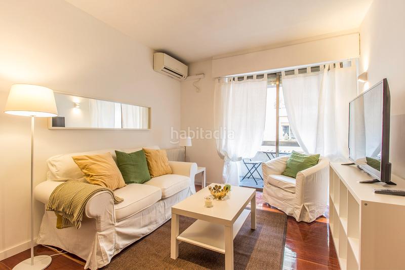 Foto e74f5d8c-330d-48d1-944f-acbec9614ee5. Alquiler piso alegre y luminoso aptto. ext., planta 3ª, céntrico, 3 dorm. , 2 aseos, terraza, amueblado, cocina completa; servicio de portería en Madrid