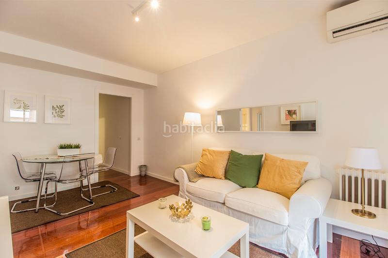 Foto f369f7cd-e794-4ae1-8cea-79a2f56e1463. Alquiler piso alegre y luminoso aptto. ext., planta 3ª, céntrico, 3 dorm. , 2 aseos, terraza, amueblado, cocina completa; servicio de portería en Madrid