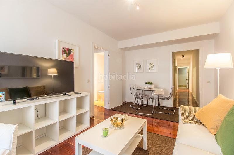Foto f60ed732-a59f-4bbf-844f-6e3060c02b6b. Alquiler piso alegre y luminoso aptto. ext., planta 3ª, céntrico, 3 dorm. , 2 aseos, terraza, amueblado, cocina completa; servicio de portería en Madrid