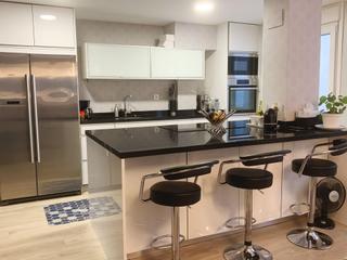 Appartement à Campo Grande. Precioso piso reformado en venta en c perú