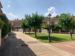 Casa a Parque Alameda - Paula López. Adosado en venta en pza. maragatería paula lópez
