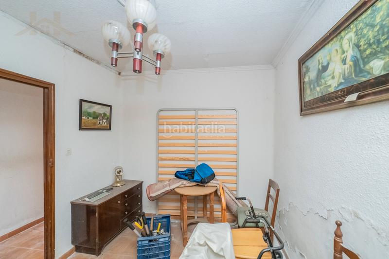 Foto 22470152-26ec-4401-8409-f743123220a4. Casa pareada chalet pareado en venta en calle villaamil en Móstoles