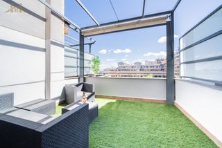 Attico in Parque Oeste-Fuente Cisneros. Hogares vende exclusivo ático duplex de 3 dormitorios y dos terr