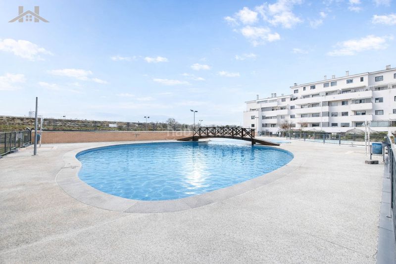 Foto d779ed15-f231-4e3e-b26f-d5cd41da146a. Àtic amb piscina a Parque Oeste-Fuente Cisneros Alcorcón