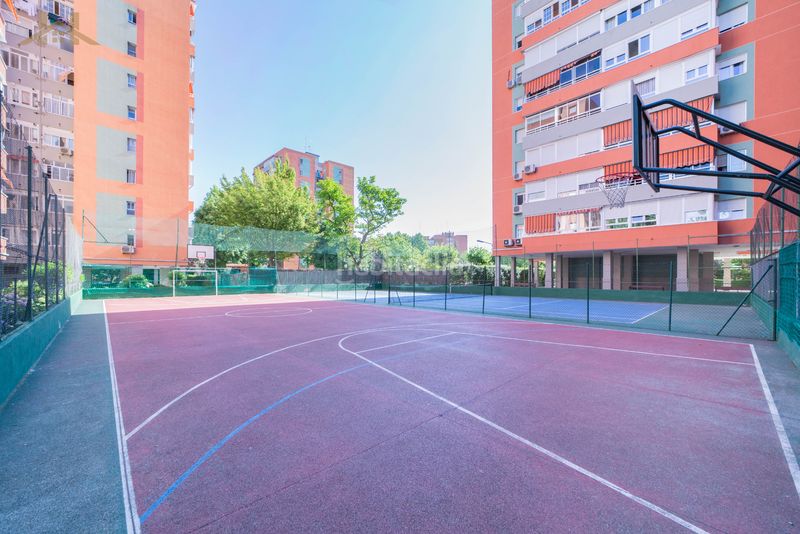 Foto 9a49e73c-3fc0-49ea-98bd-ad4a4fa22f56. Pis amb calefacció aparcament piscina a Norte-Universidad Móstoles
