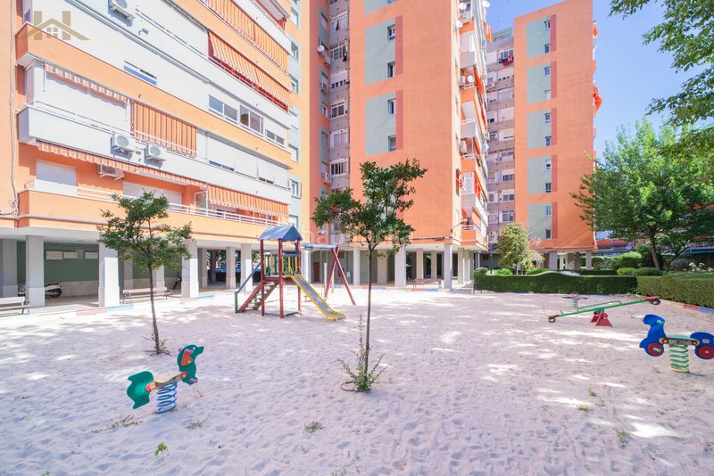 Foto c0492cfb-112f-4366-aeb2-98249c207f88. Pis amb calefacció aparcament piscina a Norte-Universidad Móstoles