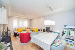 Piso en Sur - PAU 4. Hogares vende estupendo piso de dos dormitorios en el pau de mós