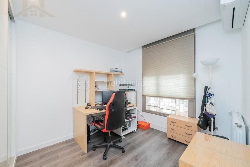 Foto 96e634a7-6487-420e-b32b-abdaf73d515e. Semi detached house with heating parking in Sur - PAU 4 Móstoles