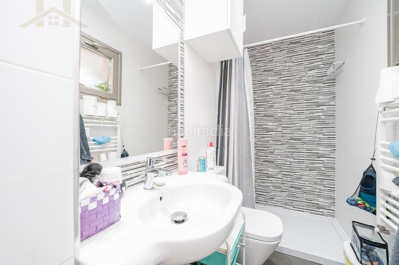 Foto 998b3d82-a791-4dac-97b8-32fce70febd2. Semi detached house with heating parking in Sur - PAU 4 Móstoles