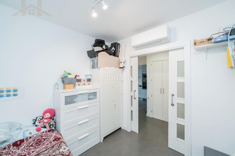 Foto acaff5ac-69d2-4615-bd0b-371e1b8a9c54. Semi detached house with heating parking in Sur - PAU 4 Móstoles