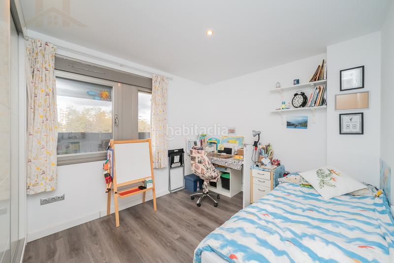 Foto f04bae0f-e3cd-4b2e-a636-a1e68e3f7543. Semi detached house with heating parking in Sur - PAU 4 Móstoles