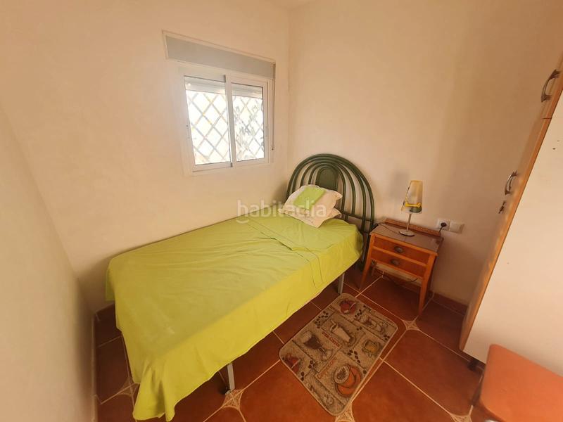 Foto 5cc89882-5b53-40f6-9db3-633b80a6b6cf. Masia amb xemeneia aparcament a Orxeta