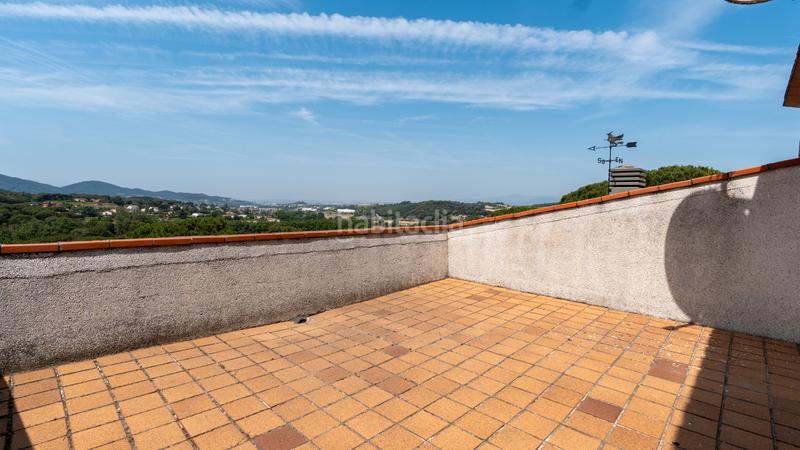 Foto 4bb7dfa5-ebc3-4de6-b270-29aff8b5c770. Maison avec cheminée chauffage parking dans Vilanova del Vallès