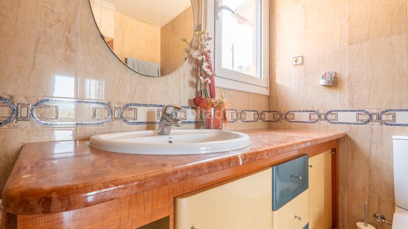 Foto 8124bde3-43c0-470b-9f9a-38513ac08beb. Maison avec cheminée chauffage parking dans Vilanova del Vallès