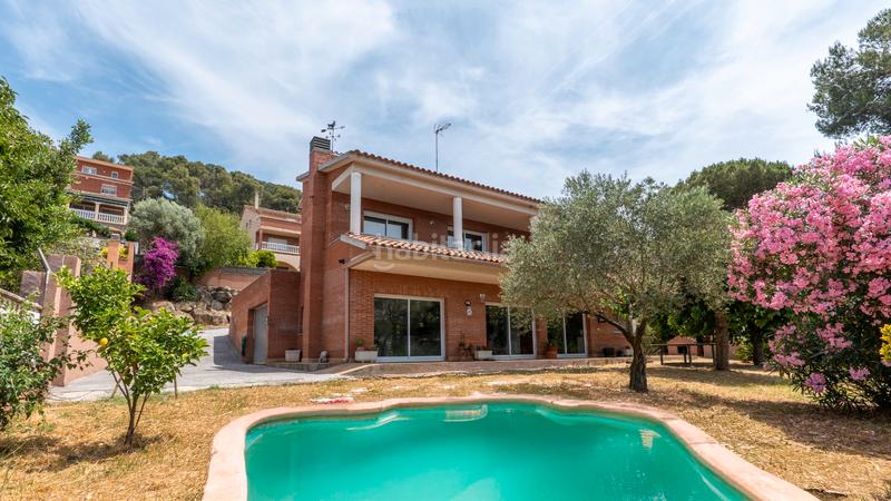 Foto 9b026e68-87ea-4cee-954e-d0539a5baa00. Maison avec cheminée chauffage parking dans Vilanova del Vallès