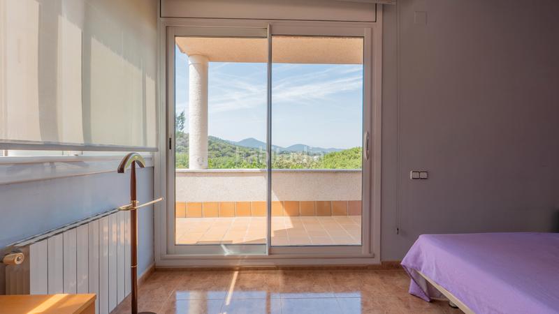 Foto b86f142b-74ab-4360-8253-5af5fc3f95ba. Maison avec cheminée chauffage parking dans Vilanova del Vallès