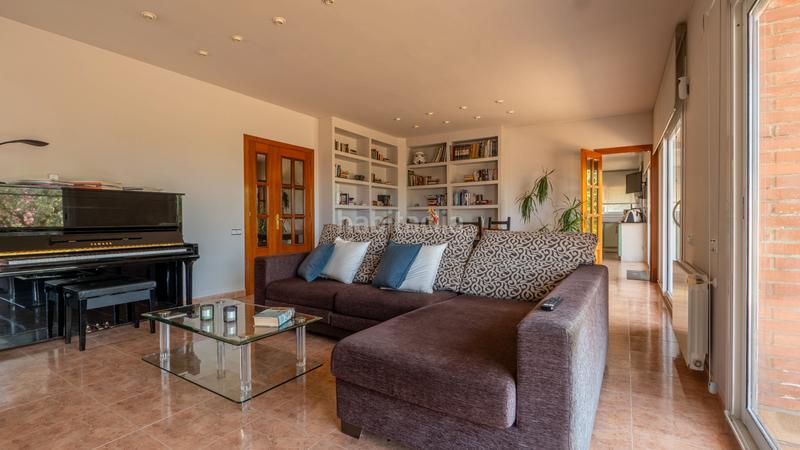 Foto c620a59f-0e60-41c4-9977-bcbbc282112e. Maison avec cheminée chauffage parking dans Vilanova del Vallès