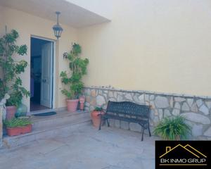Chalet  Carretera de l estacin. Se vende chalet independiente en urbanizacin de pescola