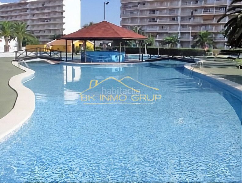 Foto 0a682c08-5513-439d-8f36-00fcdf020ca6. Apartament amb xemeneia piscina a Playa Norte Peñíscola