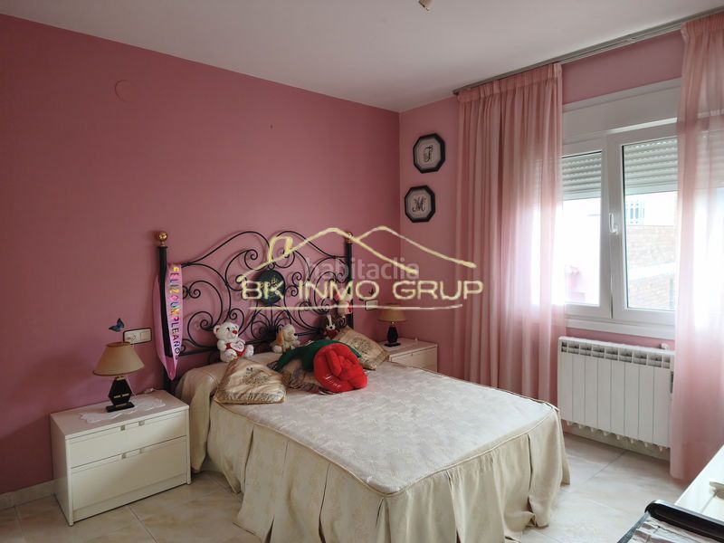 Foto abe0be69-3c3a-4a6c-ba00-b227f824d975. Casa adossada amb aparcament a Traiguera