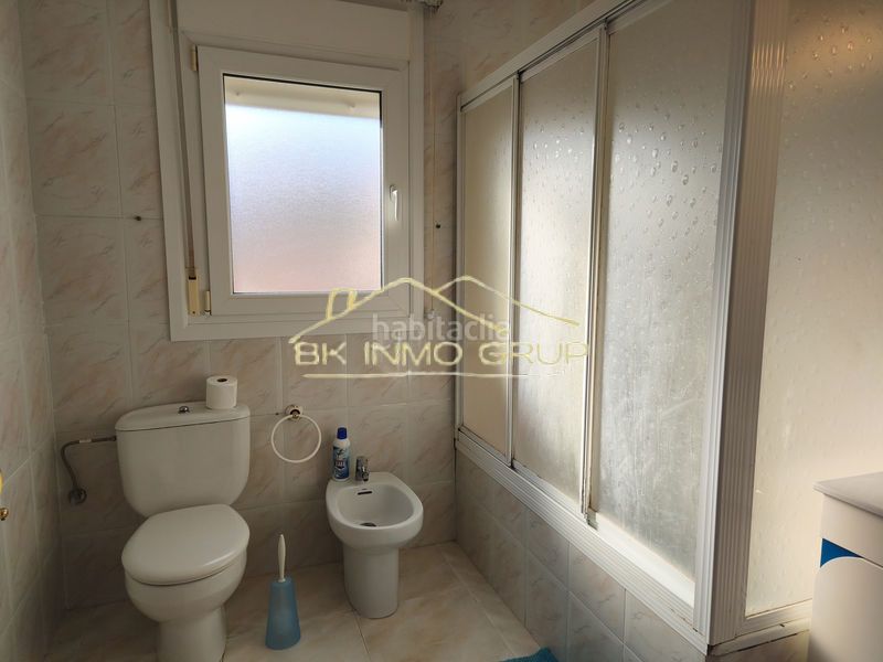Foto ef3328fa-9c29-406e-87c2-011f245f3bf5. Casa adossada amb aparcament a Traiguera