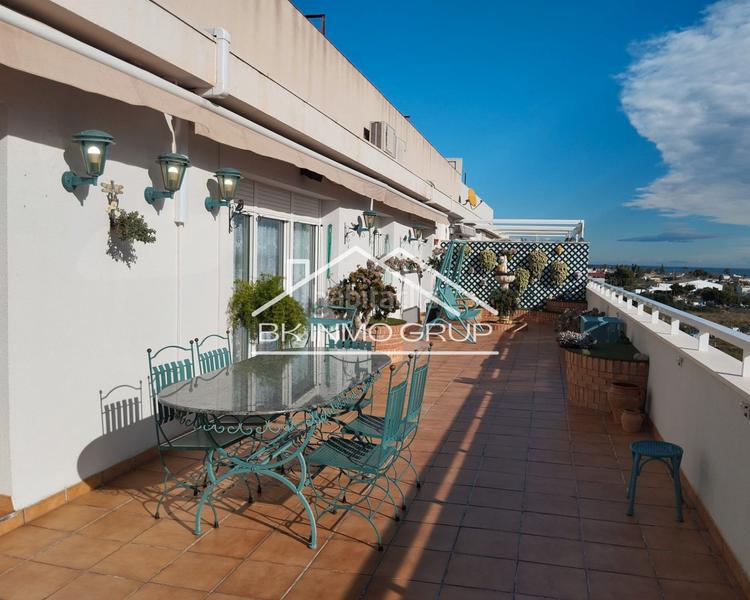 Foto adb8e9c2-94fd-42bd-8e72-2453fc810c67. Dachwohnung mit heizung parking in Puerto Benicarló