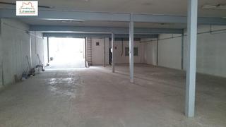 Rent Industrial building in San Crispín. Se alquila