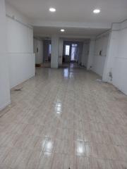 Lloguer Local Comercial a Reina Victoria - Miguel Hernández. Se alquila local