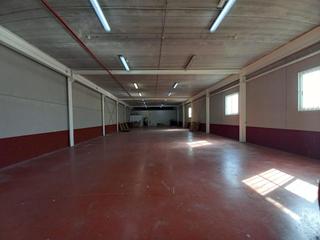 Alquiler Nave industrial en El Toscar. Se alquila nave
