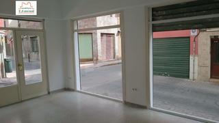 Lloguer Local Comercial a Reina Victoria - Miguel Hernández. Se alquila local