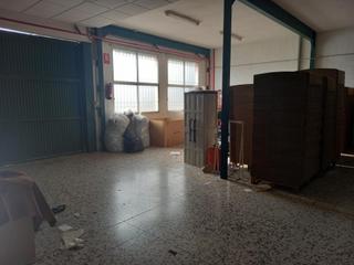 Nau industrial a San Crispín