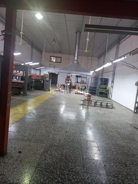Foto 00f12f5a-4aa3-472a-b438-613d46a388c1. Rent industrial building in San Crispín Elche / Elx