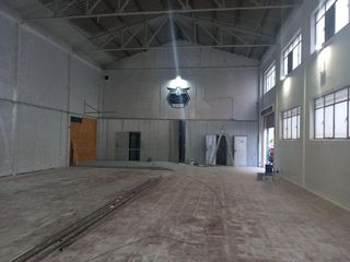 Lloguer Nau industrial a Sector V. Se alquila nave