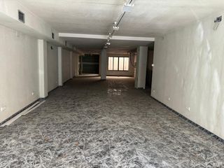 Local Comercial a Pont Nou - Corazón de Jesús